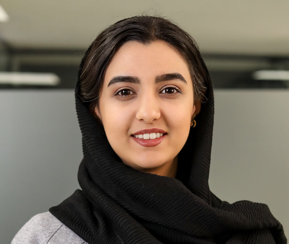 نگین دانشخواه