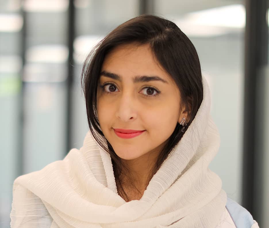 سارا خوانساریان