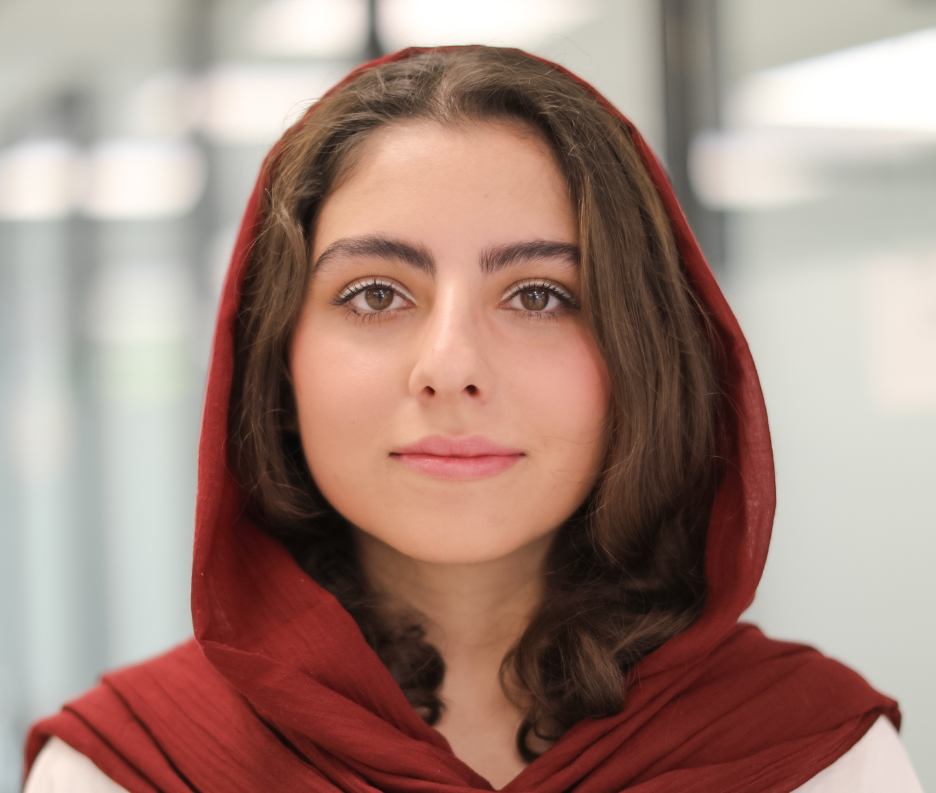 شقایق اسحاقیان